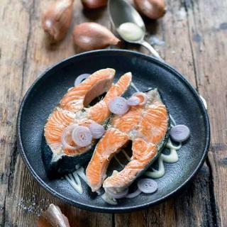 Darnes de saumon au beurre blanc crémeux