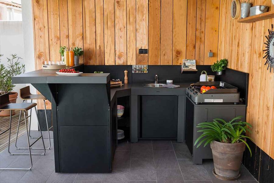 Découvrez le comptoir de bar pour cuisine extérieure MODULO !
